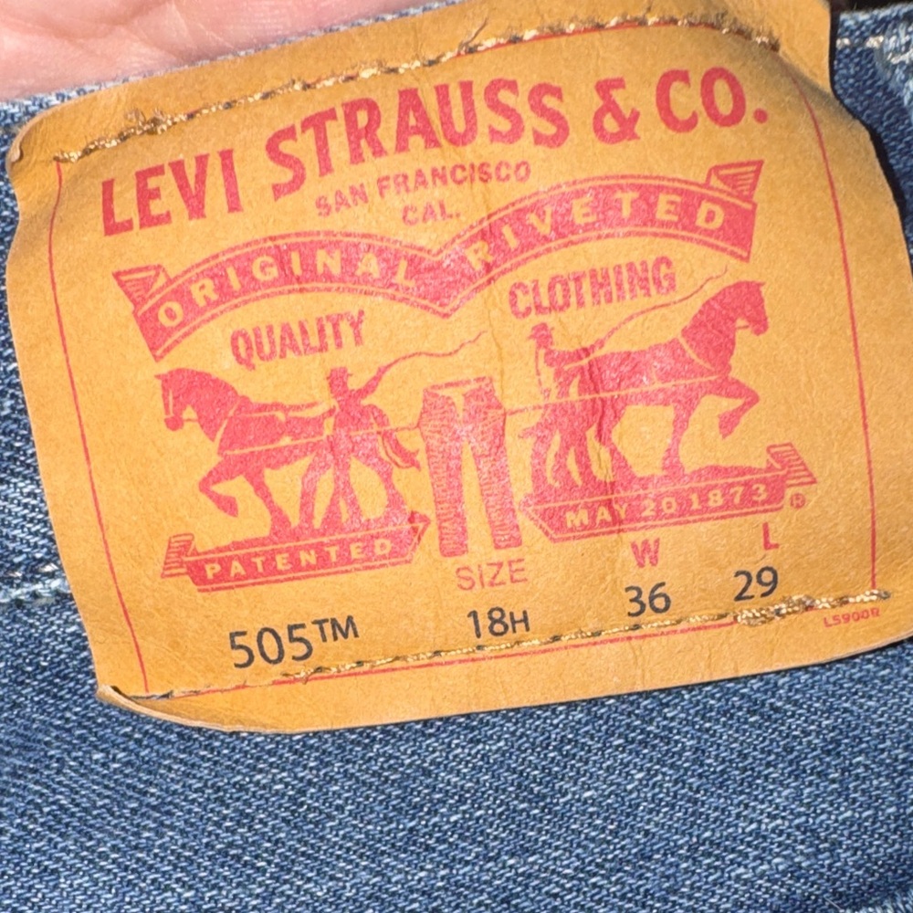 Levi Strauss 505 Boys Jeans 18 Husky 36x29 Straight Leg Blue Like New - Picture 8 of 11